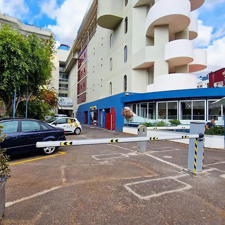 아파트 Pino's Getaway By Lovelystay *