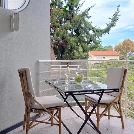 Pino's Getaway By Lovelystay Apartamento